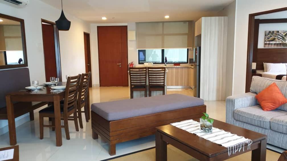 Samsuria Beach Apartment Resort Чератінг Екстер'єр фото