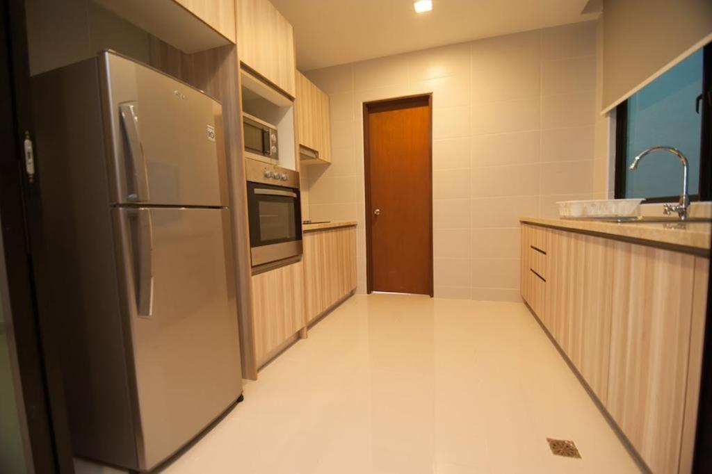 Samsuria Beach Apartment Resort Чератінг Екстер'єр фото